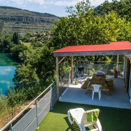 Camping Mobil-home Avec Terrasse, 3 Chambres, 4 Personnes - Api-1-52-1131 Saint-Rome-de-Tarn